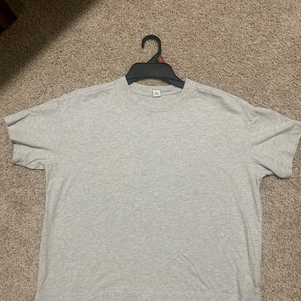 Old navy crop tee gray